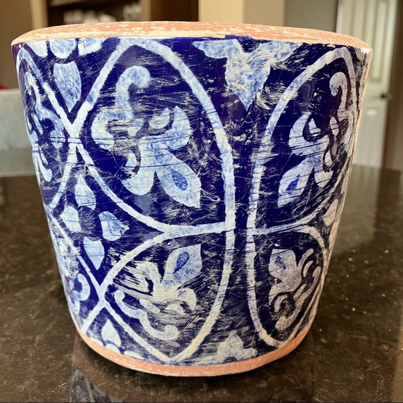 New Pottery Barn Ikat Tile Hand Painted Terracotta Planter, Small Pot Plant Pot - Picture 7 of 16